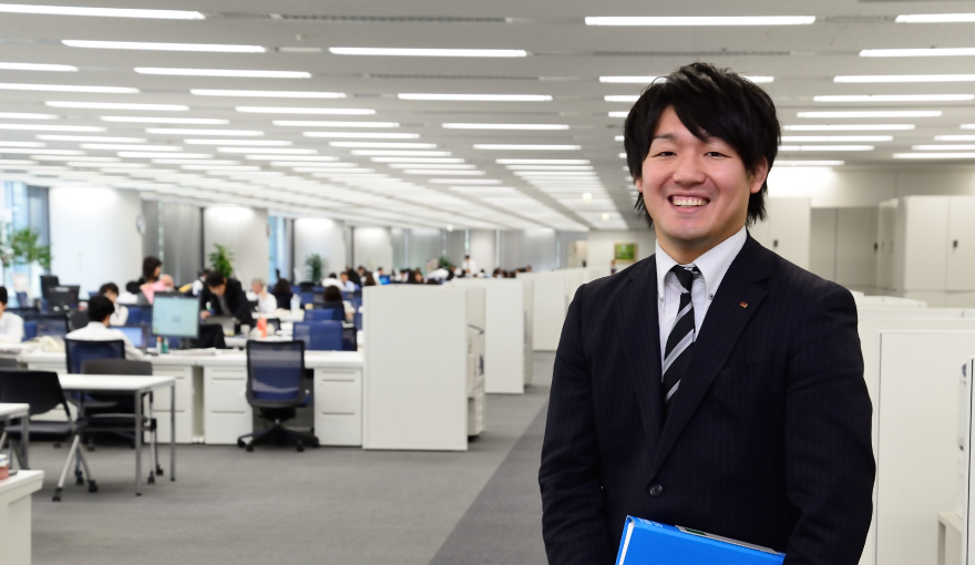 先輩社員紹介