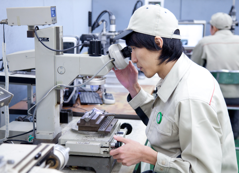 先輩社員紹介