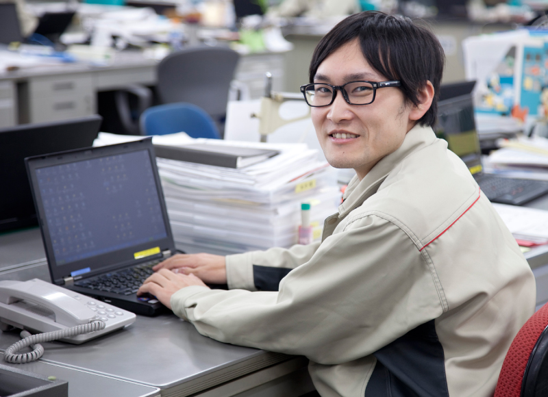 先輩社員紹介