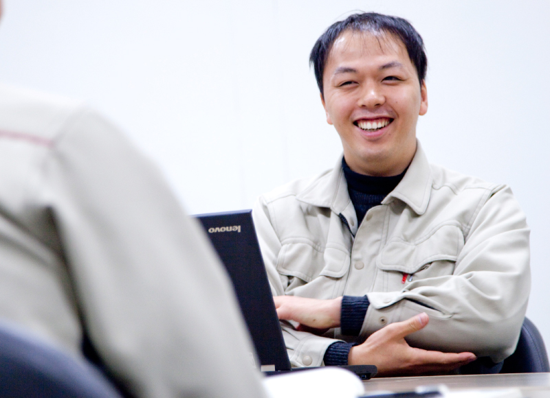 先輩社員紹介