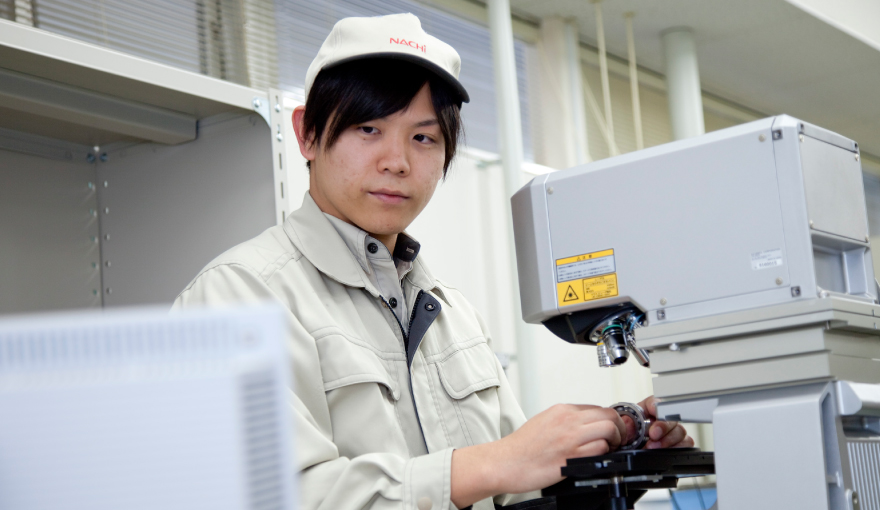先輩社員紹介
