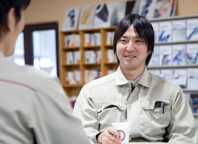 先輩社員紹介