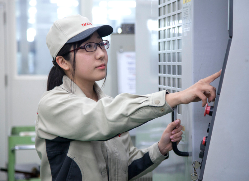 先輩社員紹介