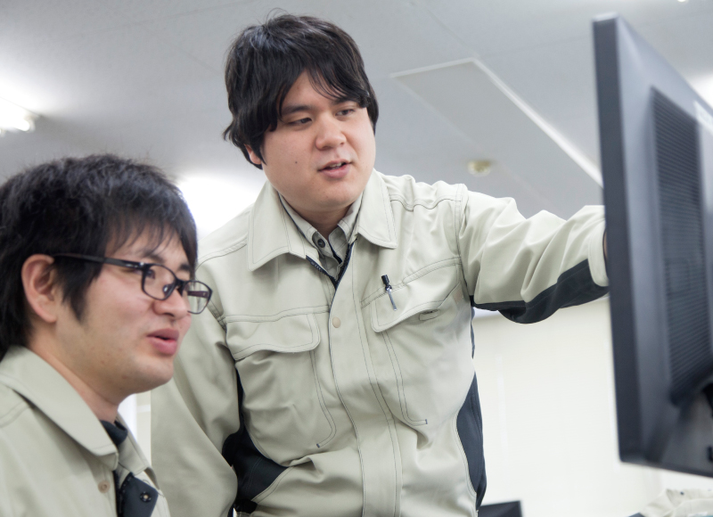 先輩社員紹介