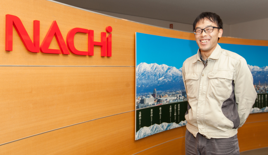 先輩社員紹介